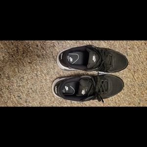 Nike air max excee, black, size womans 7.5